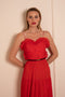 שמלת ערב אדומה ממשי